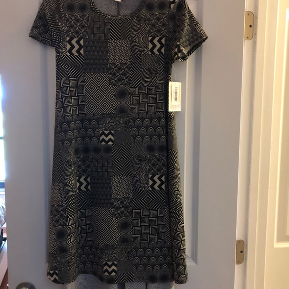 dress - Picture 1 of 3